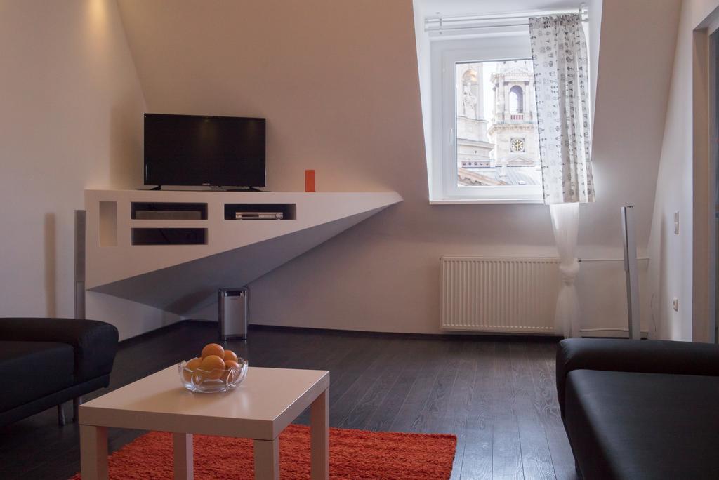Helena Apartment With View On St. Stephan'S Basilica 부다페스트 외부 사진